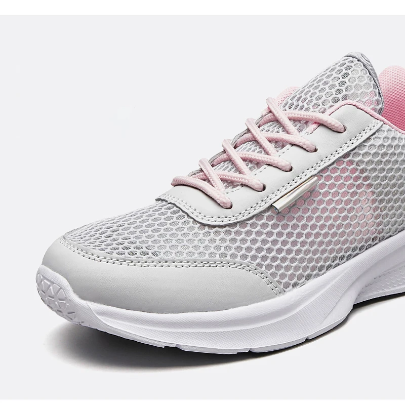 Breathable Women Casual Shoes Lightweight Women's Sports Shoes Non-slip Female Sneakers Soft Outdoor Tennis Free Shipping 35-41