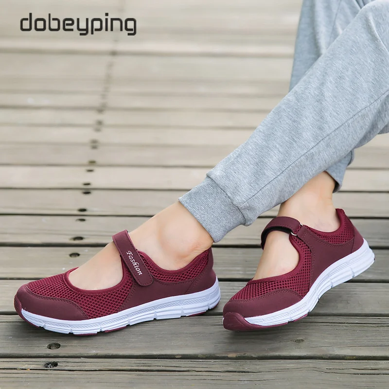 New Women Flats 2022 Spring Summer Ladies Breathable Mesh Flat Shoes Women's Soft Sneakers Female Casual Walking White Shoe