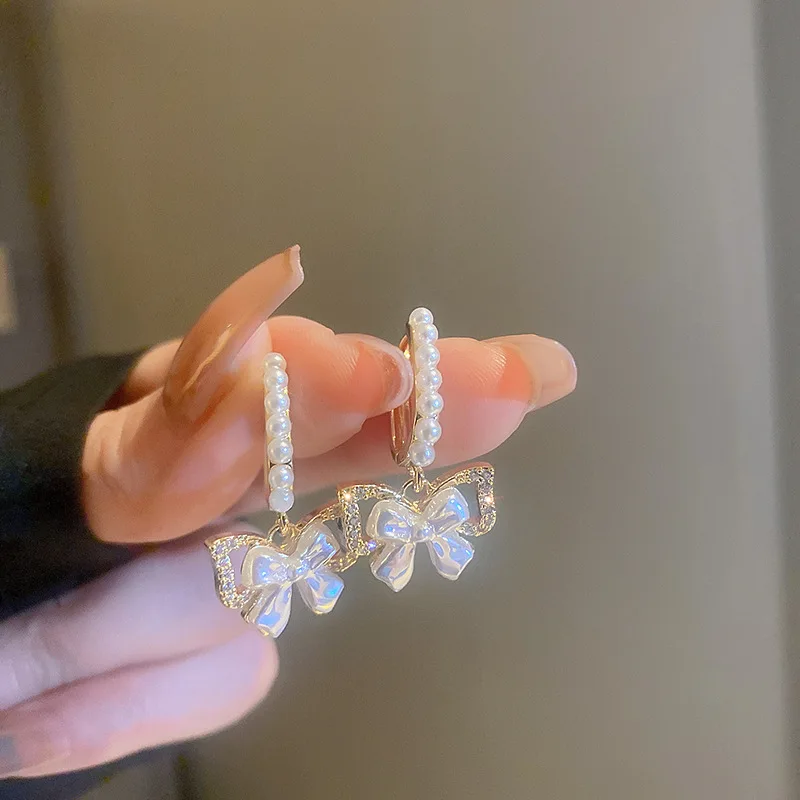 

2022 New Fashion Trend Round Crystal Pearl Bow Earrings Small Fresh Sweet Elegant Delicate Girl Heart High Jewelry Party Gifts