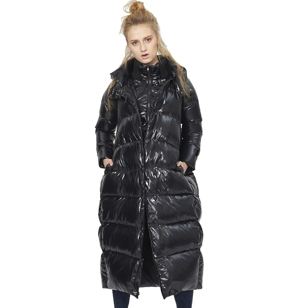 

Зимнее теплое пуховое пальто с капюшоном, Женский накладной Костюм-двойка, увеличенный размер, длинный пуховик с капюшоном, Длинное свободное плотное пуховое пальто для женщин PMM1018