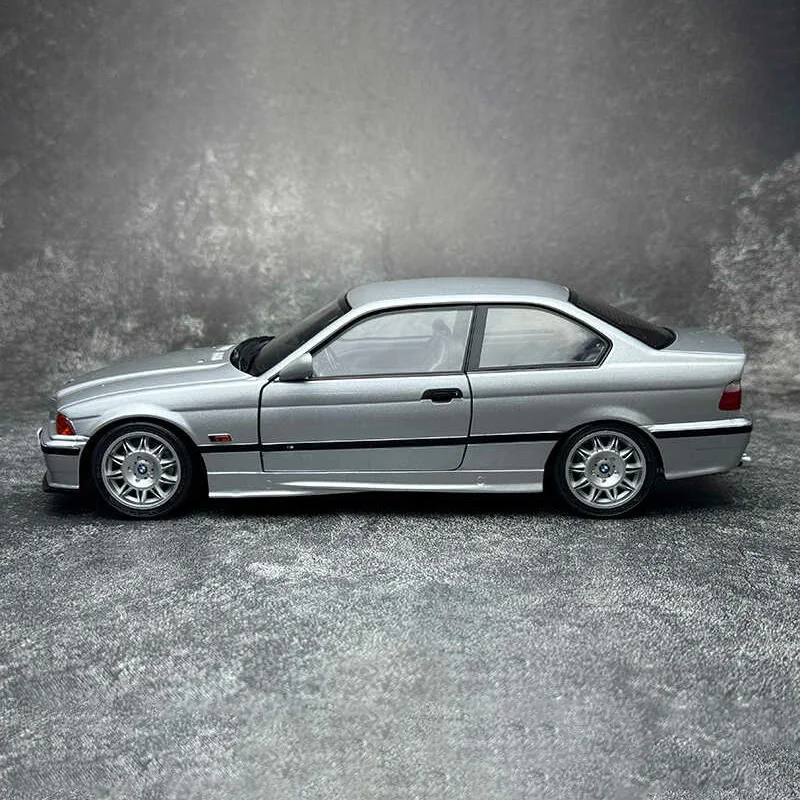 Коллекционные украшения из сплава SOLIDO 1:18 Scale M3 E36 COUPE 1990
