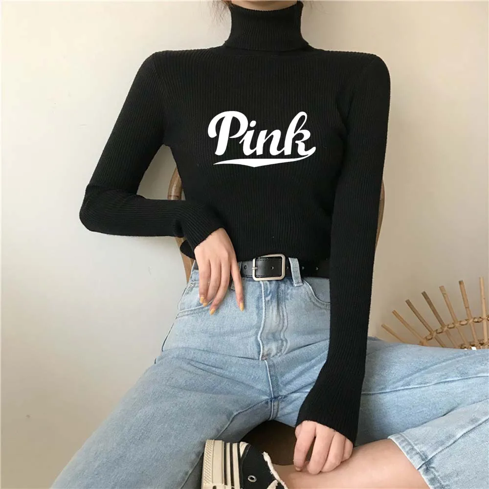 Женский вязаный пуловер с высоким воротом