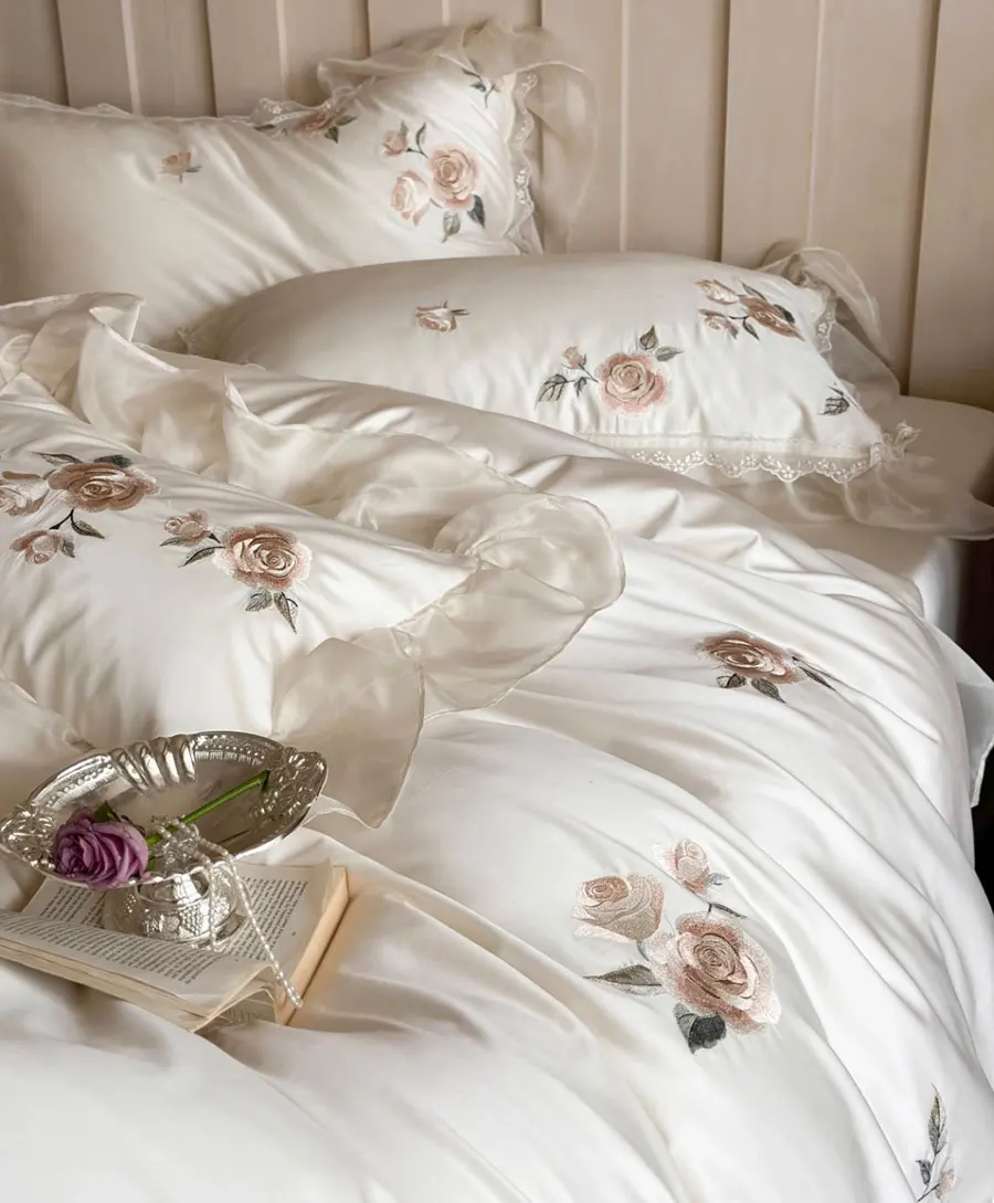 Комплект постельного белья Fairyfair с вышивкой в виде цветка розового кремового