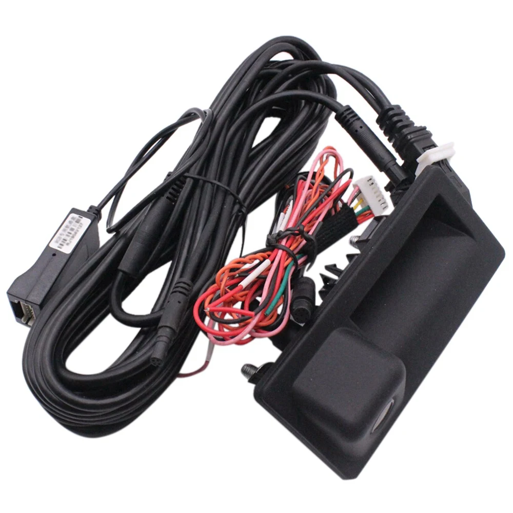 

RGB Rearview Camera with Trunk Switch for Jetta MK5 5 MK6 VI Tiguan P at B7 RNS510 RNS315 RCD510