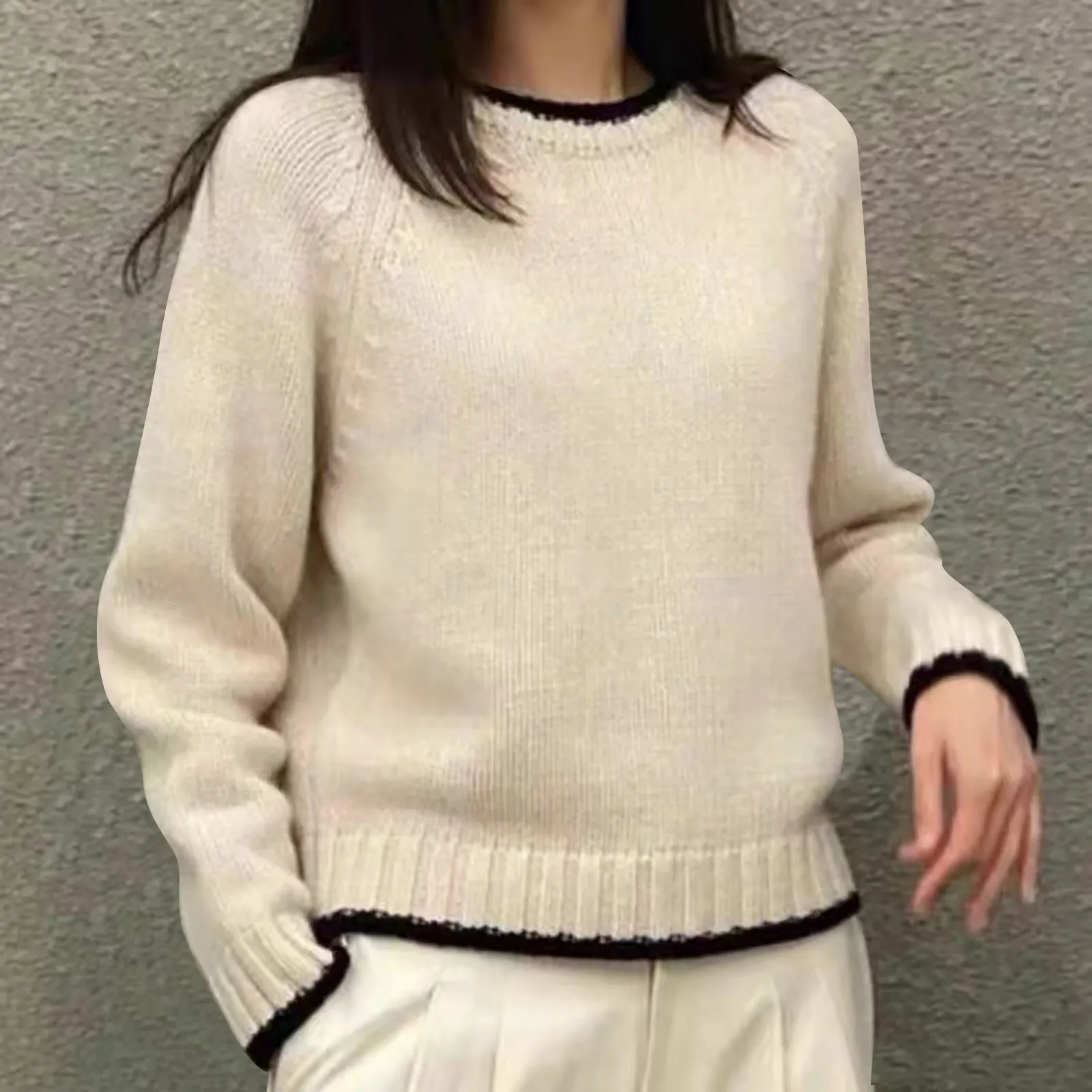 Новый осенне-зимний трикотажный свитер 2024 года носится на улице а женский с