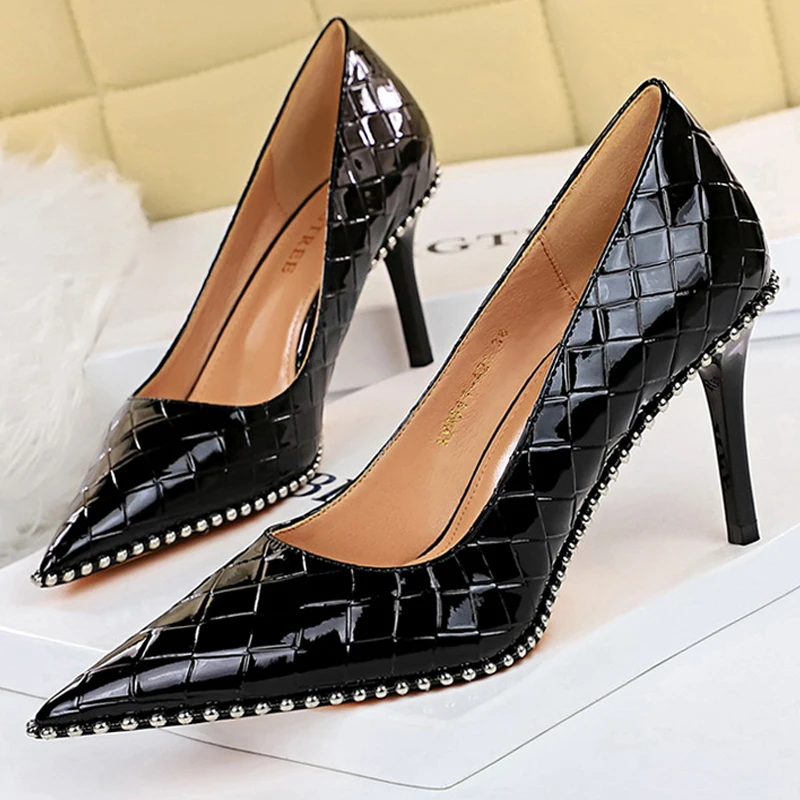 

BIGTREE Shoes Patent Leather Weave Pattern Women Pumps Metal Chain High Heels Stiletto Luxury Kitten Heels Sexy Party Shoes 2022