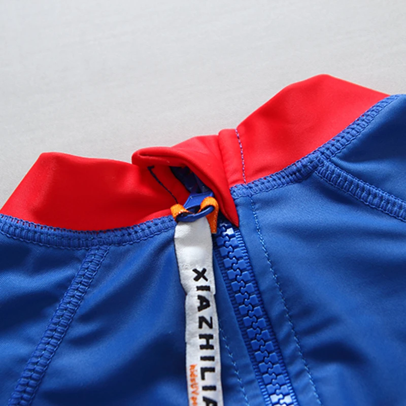 Купальный костюм для мальчиков Цельный купальник с УФ-защитой и принтом акулы