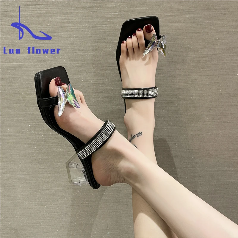 

2022 New Fashion Summer Sandals Butterfly Pinch Feet Transparent Mid Heel Banquet Sandals Women's One Word with Slippers T