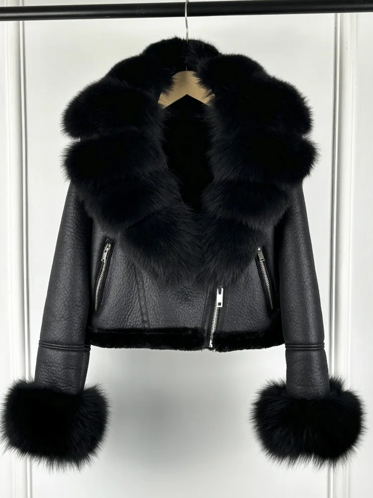 Женская куртка из искусственного меха ягненка