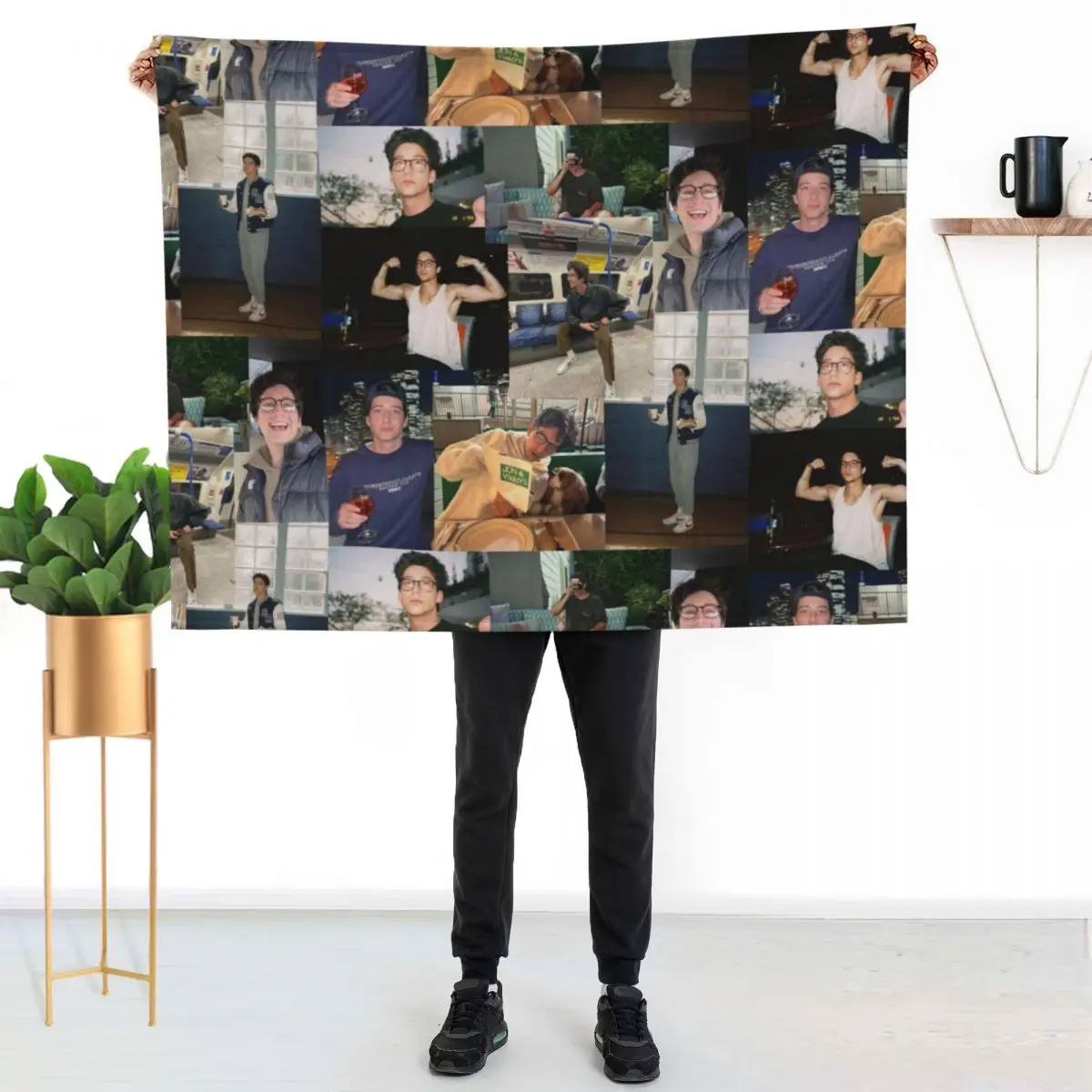 Фото Плед Milo Manheim Collage, уютное теплое одеяло для декора спальни №2