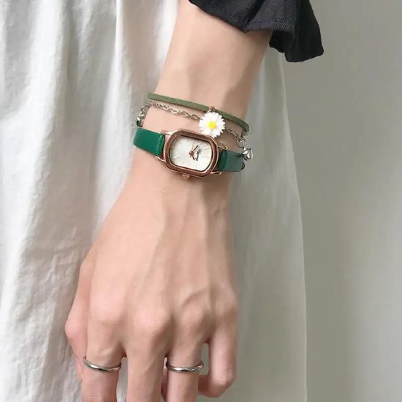 

Retro Simple Dial Brand Casual Exquisite Leather Belt Watches With Fashionable Simple Style Quartz Wrist Watch for Ladies