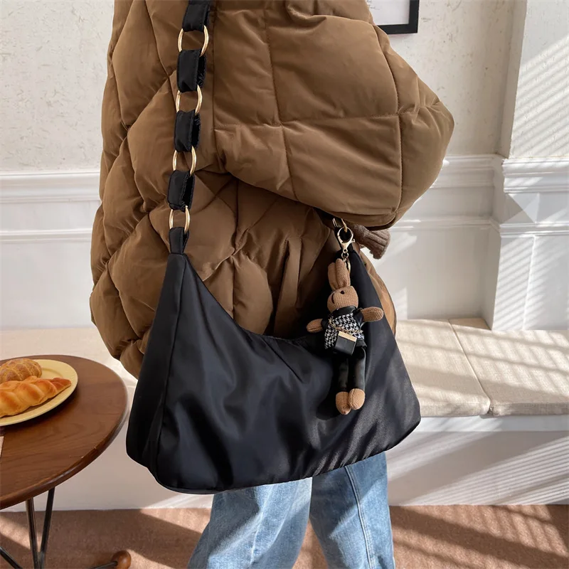 

Girl's Shoulder With Cute Rabbit Pendant Messenger Cross Body Nylon Ladies Bag Women Fashion Ins Style 2022 New Luxury Bag Brand