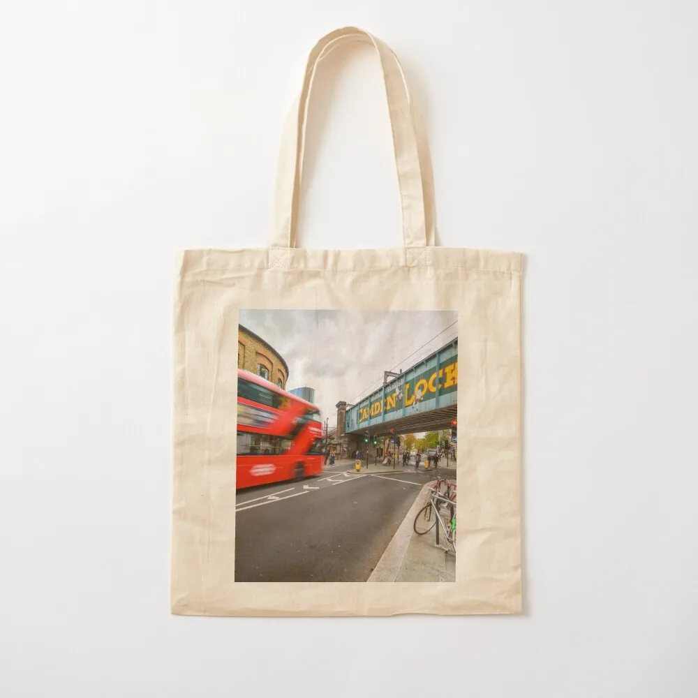 Красный Лондонский двухэтажный автобус спереди Camden Lock Bridge Tote Bag Холщовая сумка