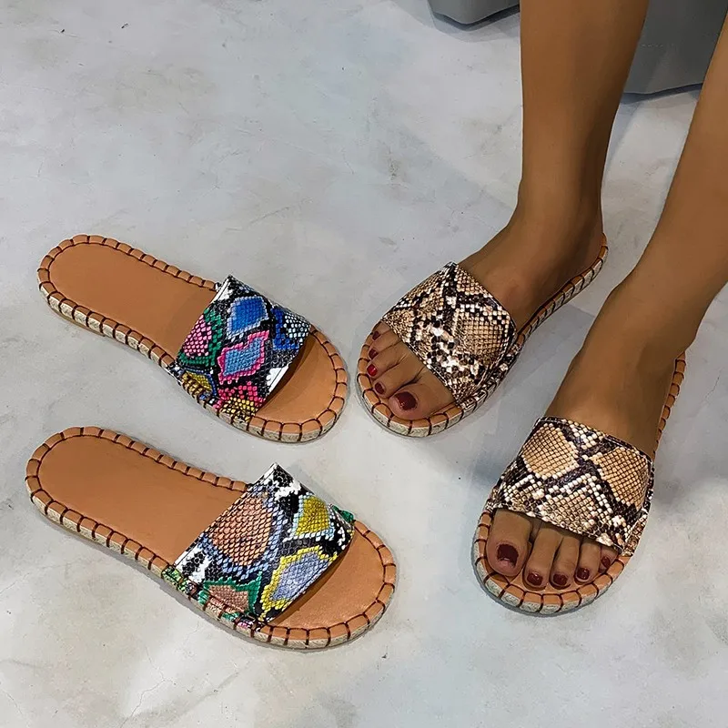 2023 summer new large size women's shoes European and American leopard snake pattern rubber bottom slippers women