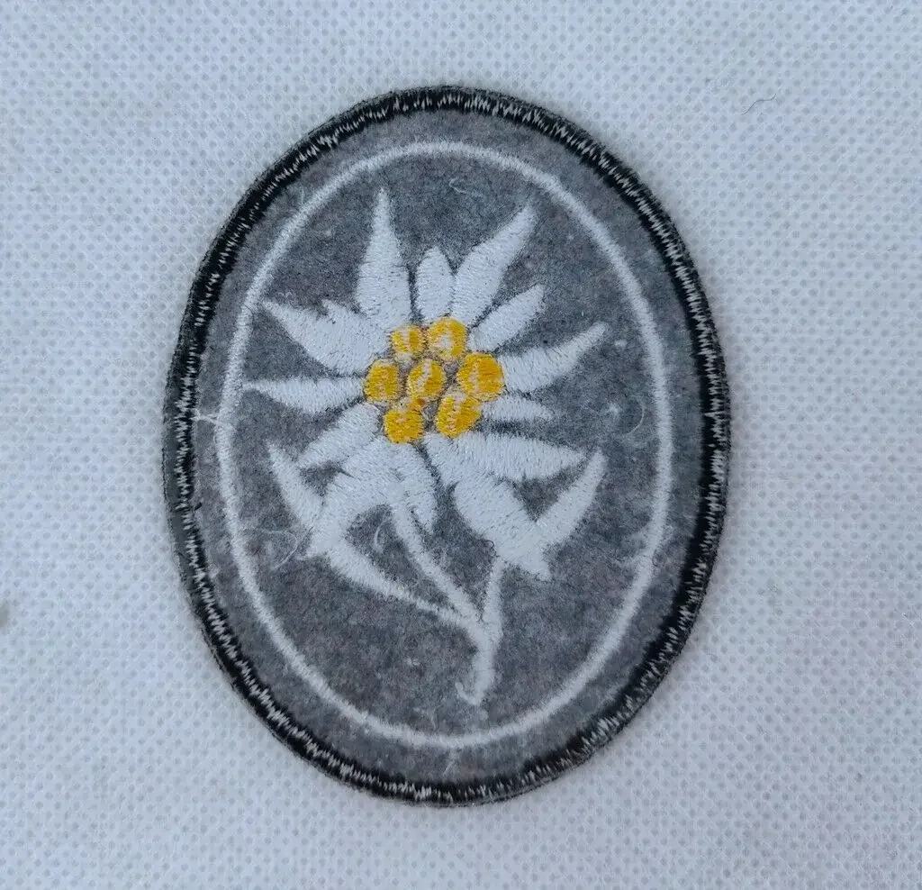 НЕМЕЦКАЯ ГОРЯНСКАЯ БРЮКИ ВТОРОЙ МИРОВОЙ ВОЙНЫ ЭЛИТНАЯ НАШИВКА С РУКАВОМ