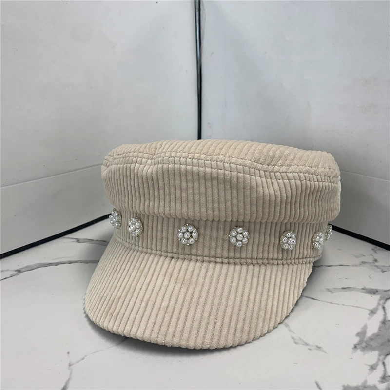 

The new Korean version of the fall/winter 2021 flat top casual woolen military hat fashion diamond-studded pearl ladies hat