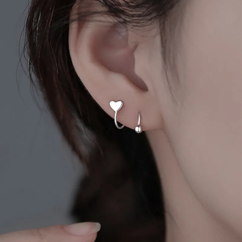 

1 Piece Stainless Steel Spiral Ball Star Heart Ear Bone Ear Buckle Rotating Wave Mini Stud Earrings Women's Jewelry Gift