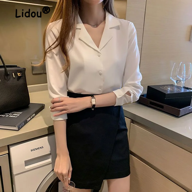 

Fashion Autumn White Blouse Women New Long Sleeve Classic Suit Collar Personality Button All-match Temperament Chiffon Shirt