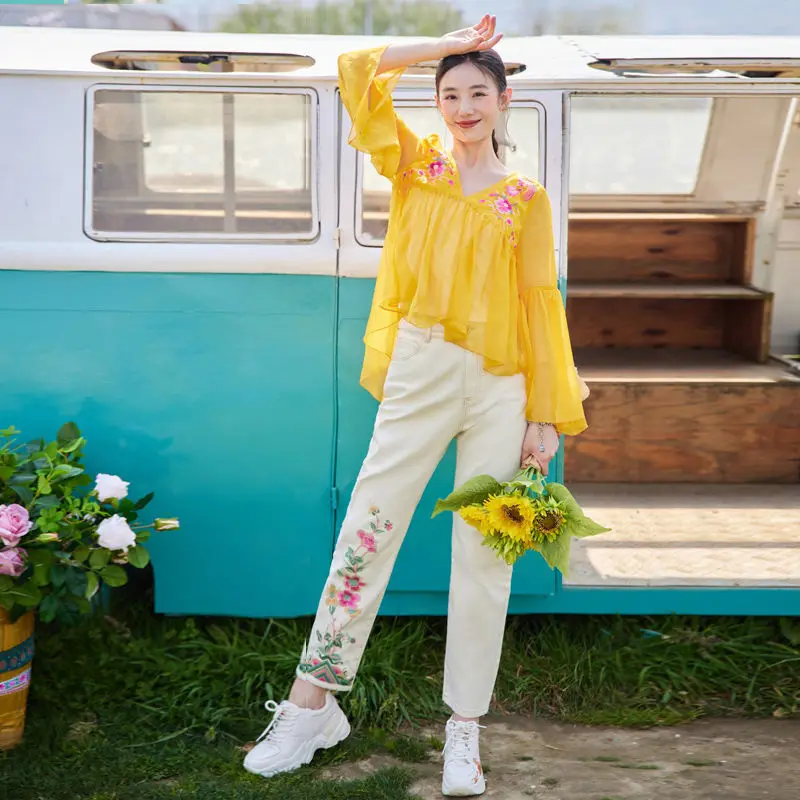 

Spring Autumn High Quality Retro Style White Embroidery Womens Jeans Y2k Streetwear Pant Jeans For Women Mid Waist Denim Pants