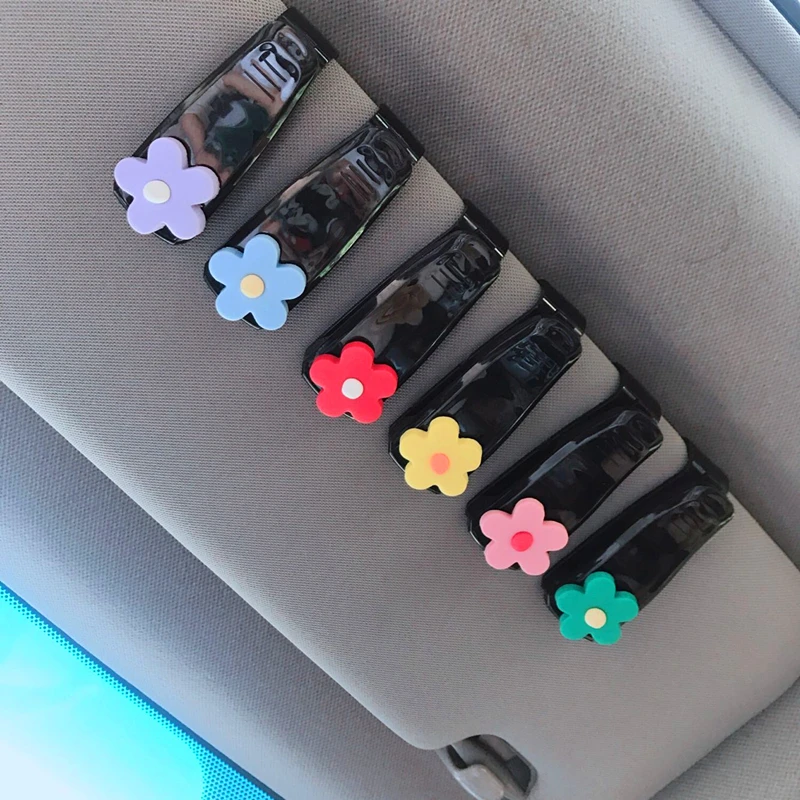 

1PC Car Sun Visor Glasses Clip Fastener Cartoon Creative Flowers Cute Personality Sunglasses Storage Hook Interior Accessories