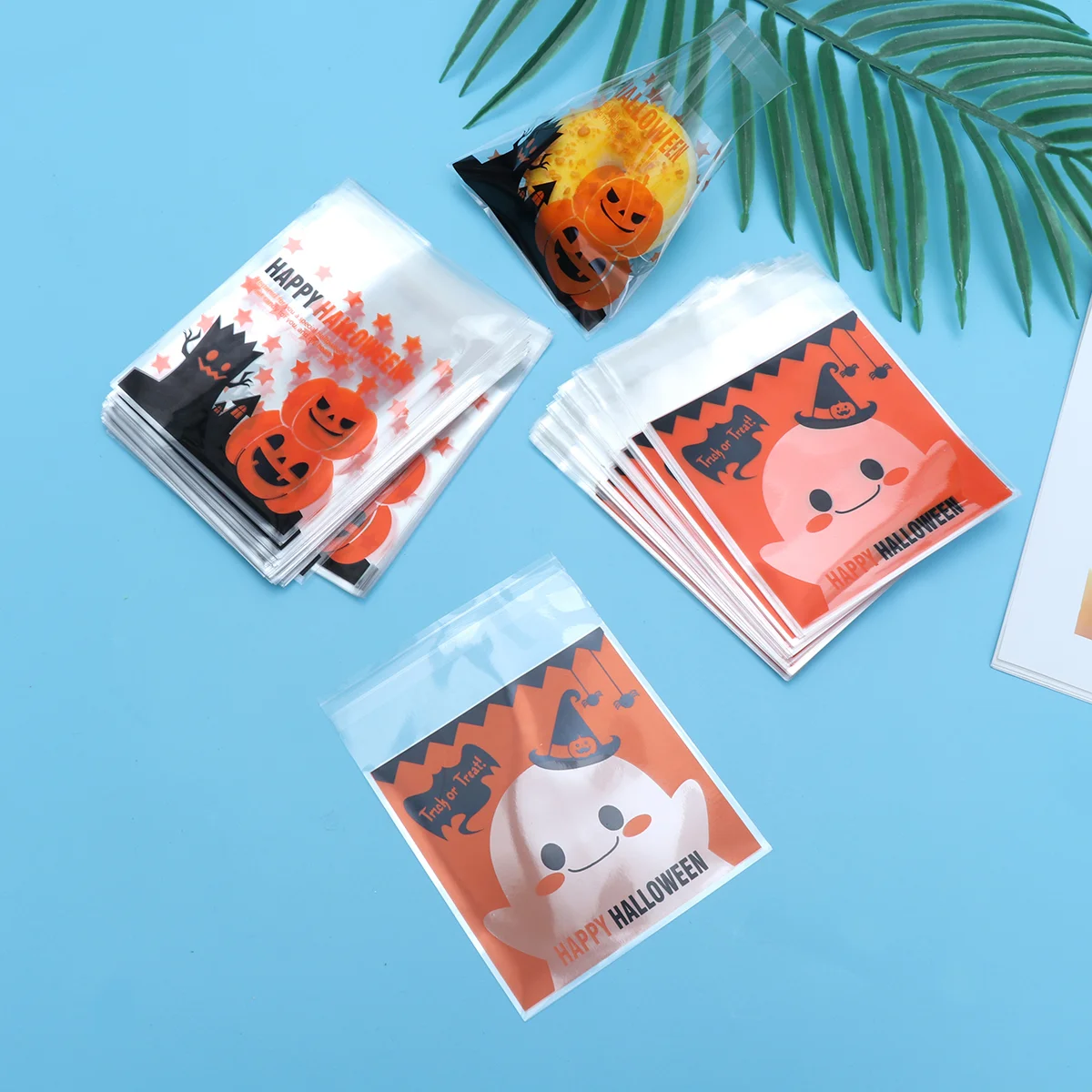 

200Pcs Treat Bags Pumpkin Candy Cookie Bag Popcorn Packaging Bag Party Favor