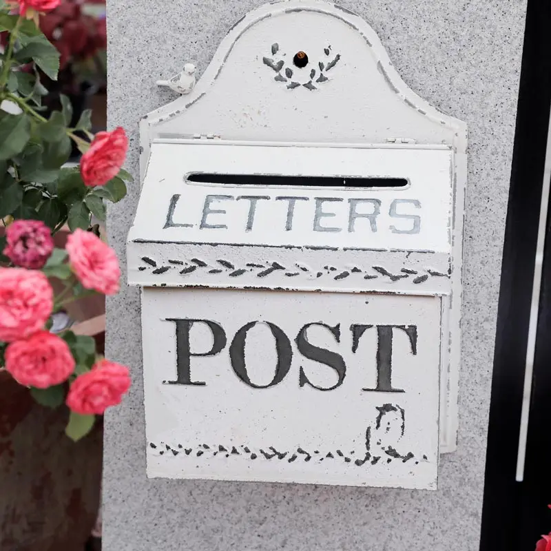 Outdoor Garden Retro Mailbox Decorative Wall Mounted Metal Country Mailbox Post Box