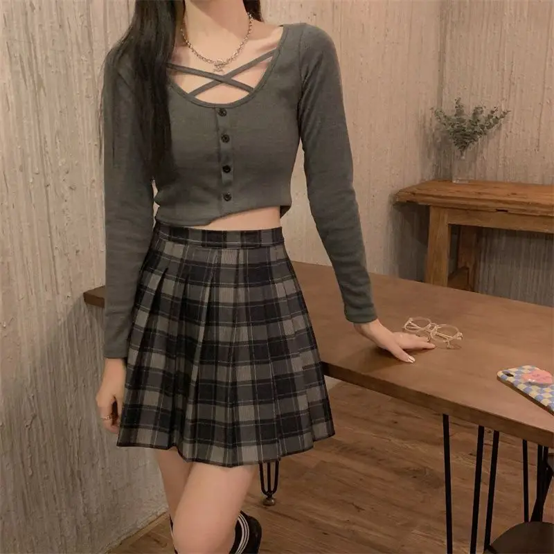 

2023 Black Tshirts Plain Clothes Sexy Slim Crop Women's T Shirts Funny Female Tops One Piece New In Alt Arrivals Tees Coquett O