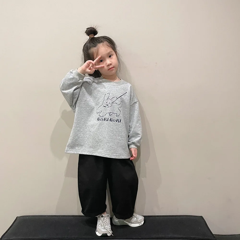 

2023 весенний Повседневный пуловер для мальчиков, свободные топы, милые свитшоты с героями мультфильмов, простые универсальные хлопковые фут...