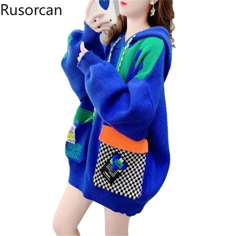 

Свободный и ленивый свитер с капюшоном для женщин средней длины 2023 Осень Новый пуловер стиль коллаж синий утепленный вязаный женский топ