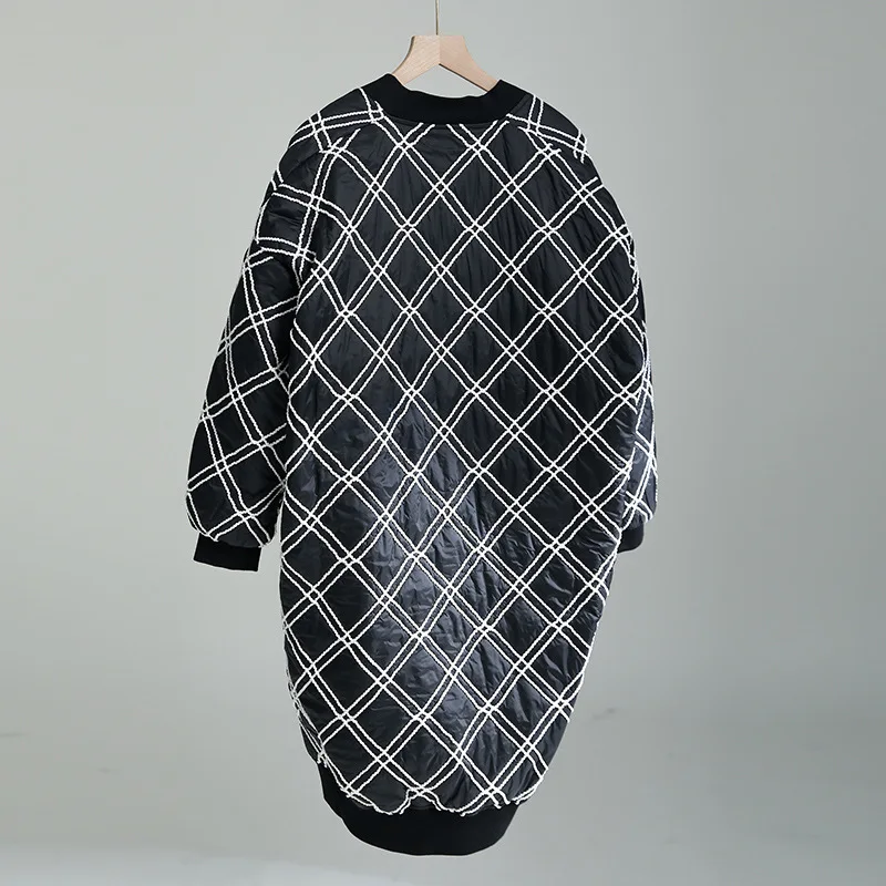 2023 Long Parkas Padded Jackets Retro Women Rhombic V-neck Black Medium Loose Lazy Style Bright Line Contrast Color Cotton Coat