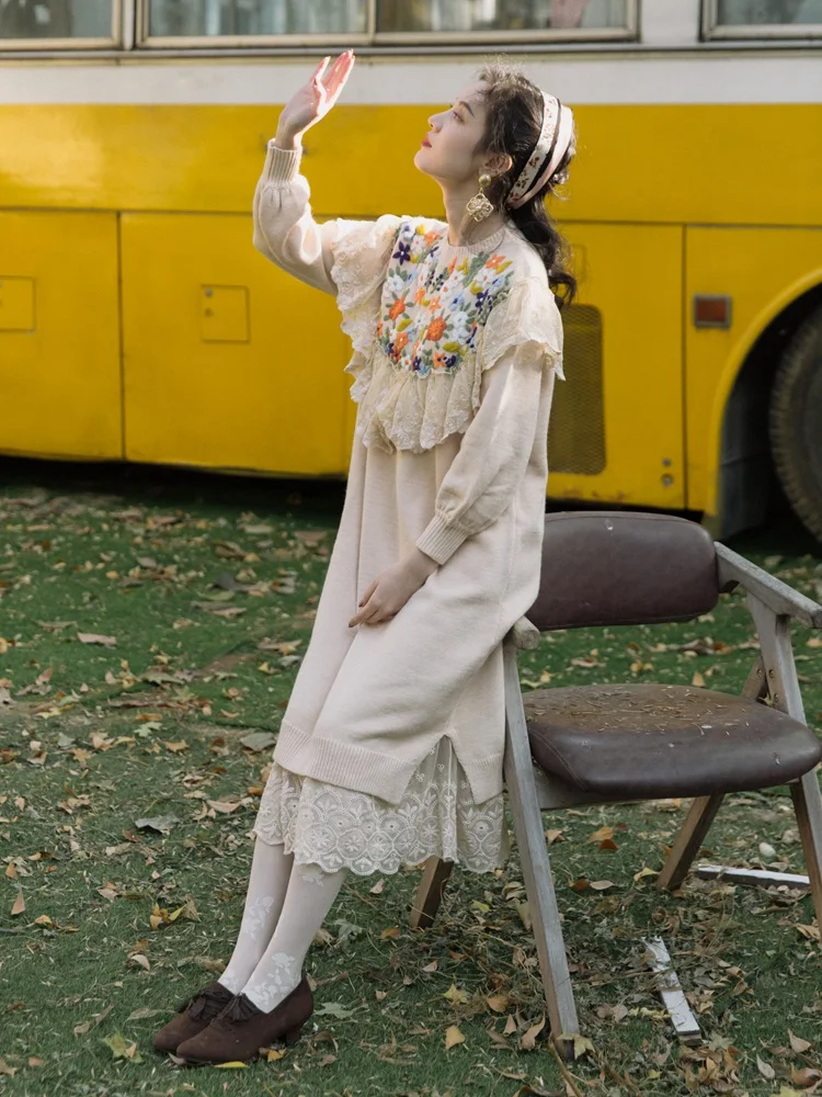 

Autumn and Winter New Heavy Industry Hand-embroidered Lace Mid-length Lazy Retro Loose Sweet Sen Female Knitted Sweater Dress