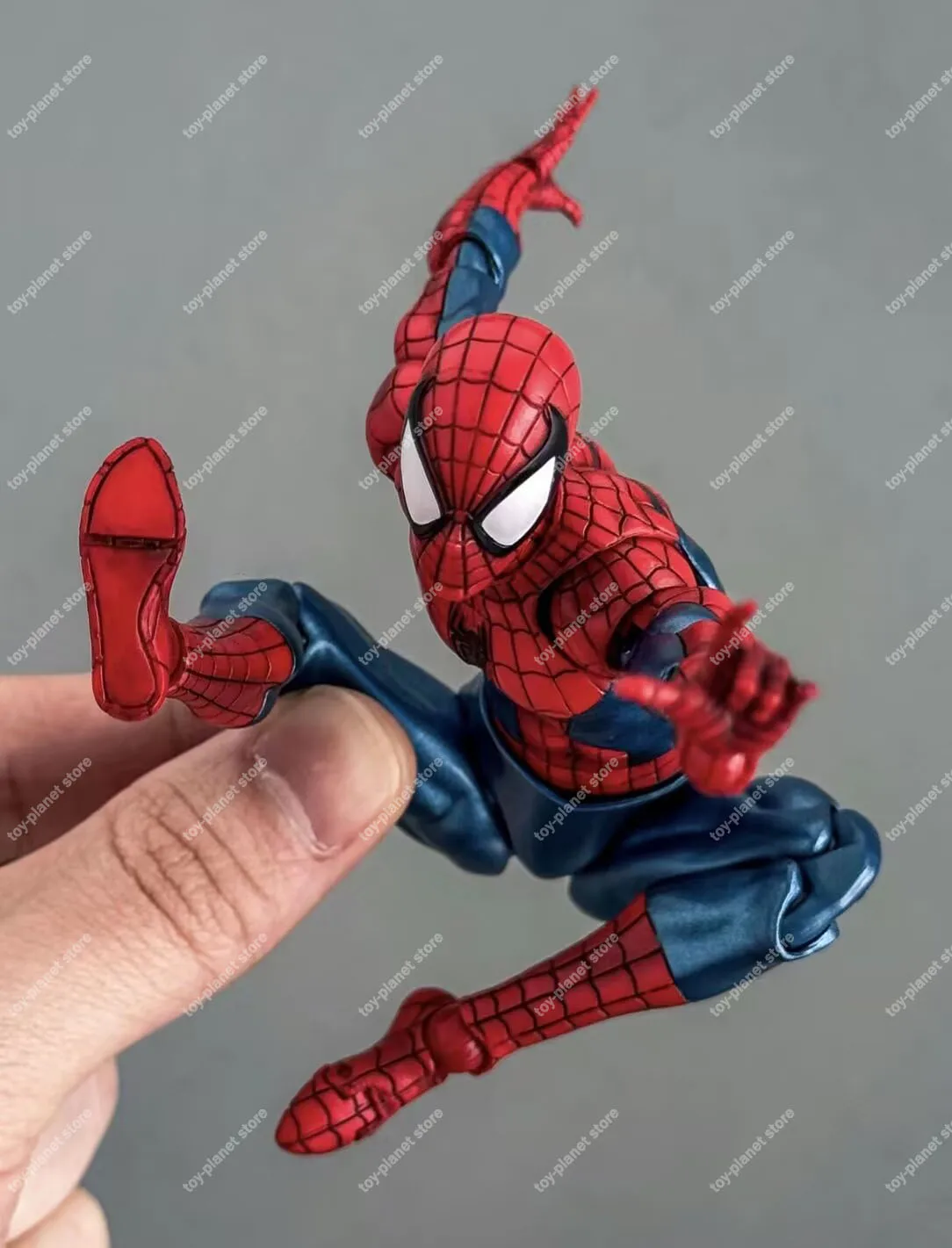 Фото В наличии, абсолютно новая фигурка Человека-паука Marvel CT 075, красно-синий костюм, версия с подвижными суставами, супергерой, модель из ПВХ, коллекционная. №2