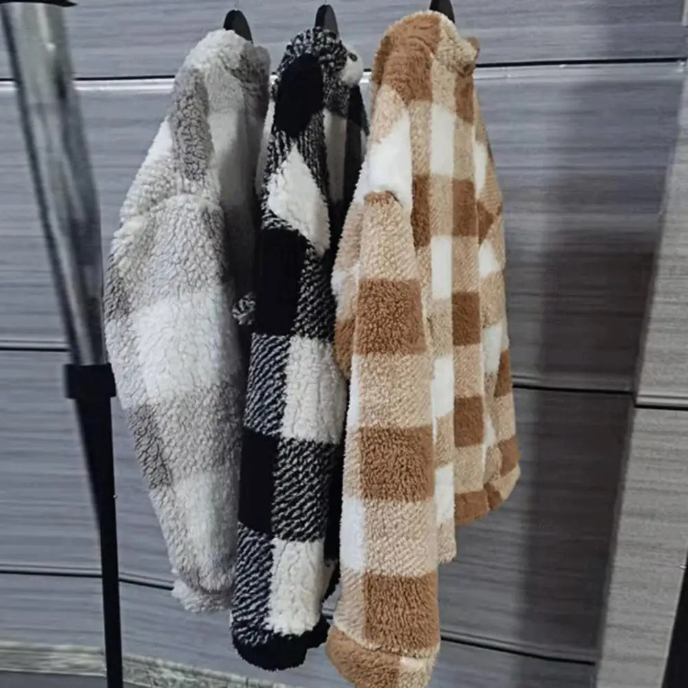

Single-breasted Thermal Lapel Warm Colors Block Women Winter Jacket for Daily Wear