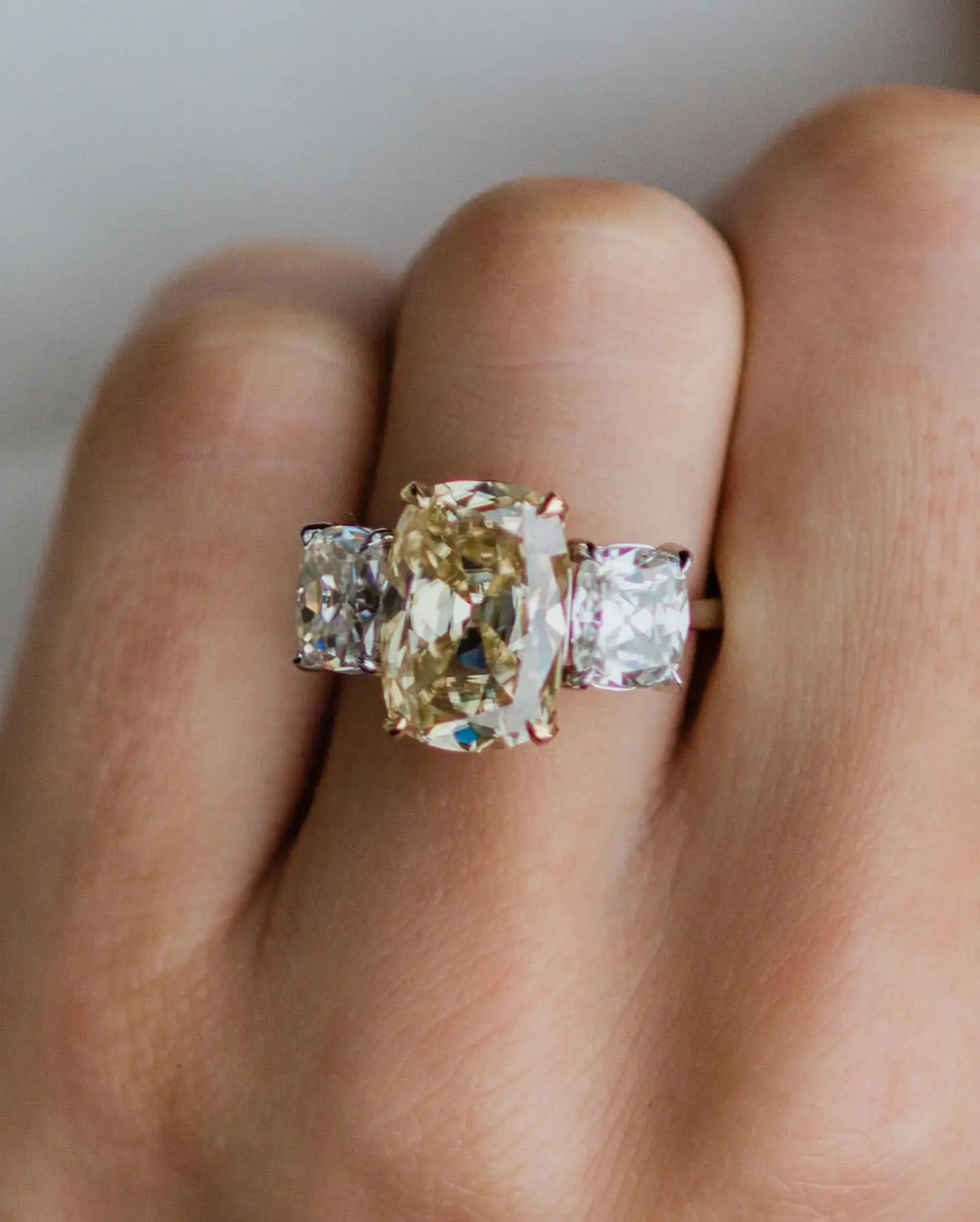 JOVOVASMILE Moissanite Ring 7carat 13x9.25mm Canary Old Mine Cut 9k 14k 18k Yellow Gold Band With 1.5ct 7*6mm Cushion Side Gems