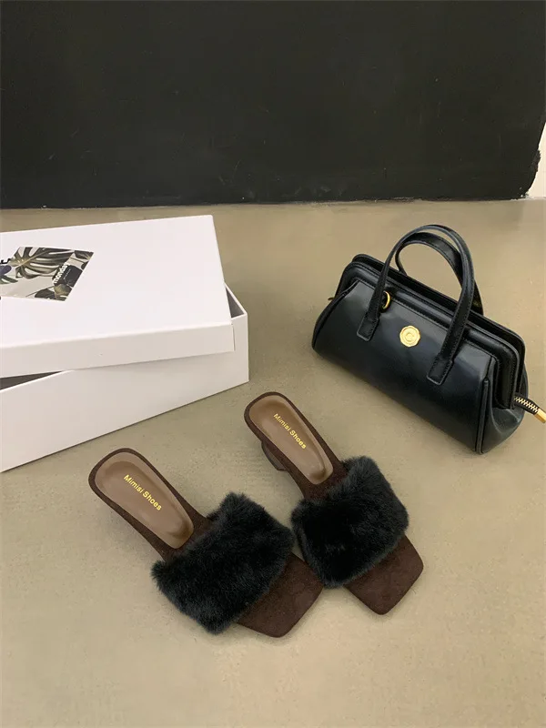 Туфли на квадратном каблуке. Низкие женские шлепанцы. Зимняя обувь. Модные