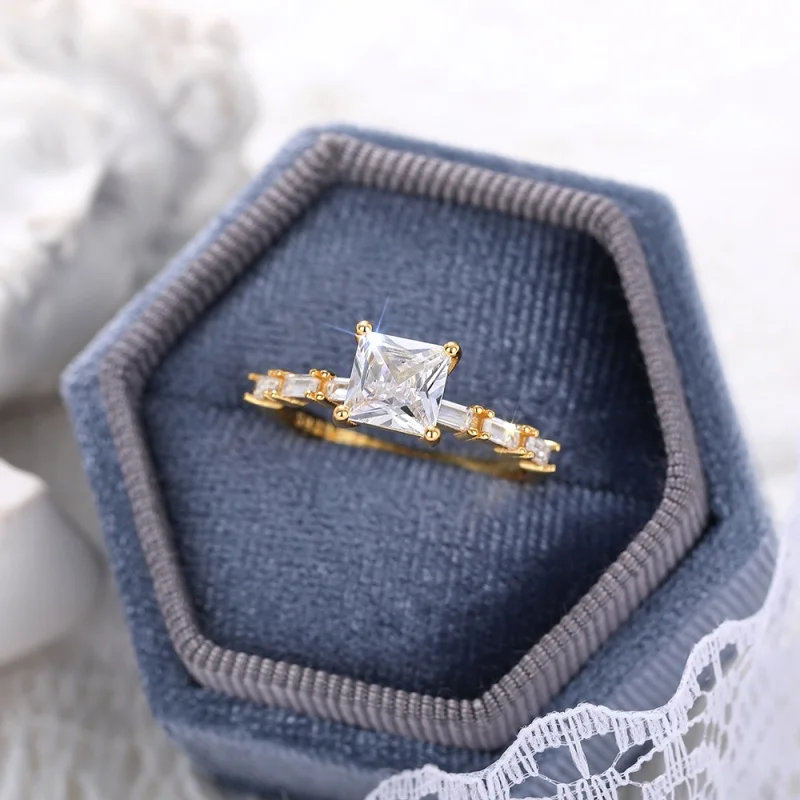 Huitan стерлингового серебра 925 пробы элегантные кольца принцессы с фианитом для