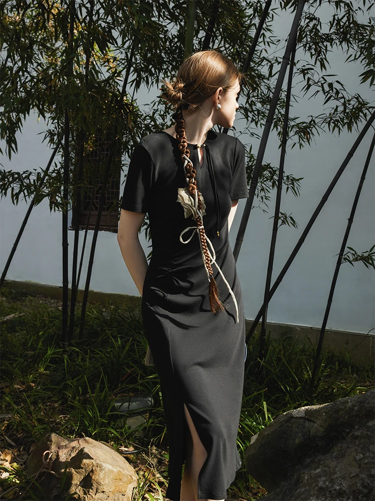 Платье женское трикотажное Облегающее с круглым вырезом и коротким рукавом