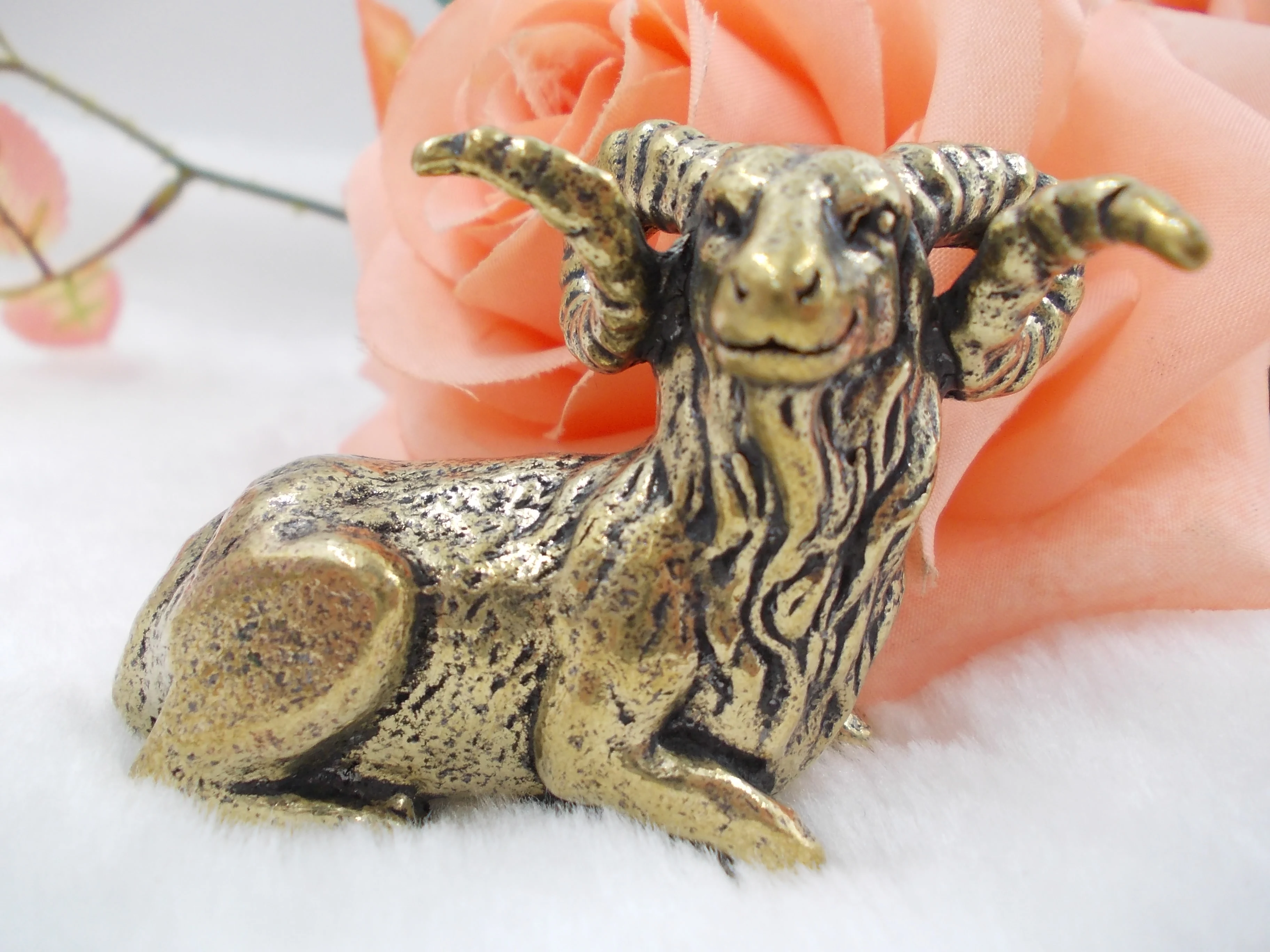 Мини винтажная скульптура/фигурка/статуя Bighorn Sheep Ram, латунная Статуэтка Ram Aries, украшение для стола животного, ручная работа