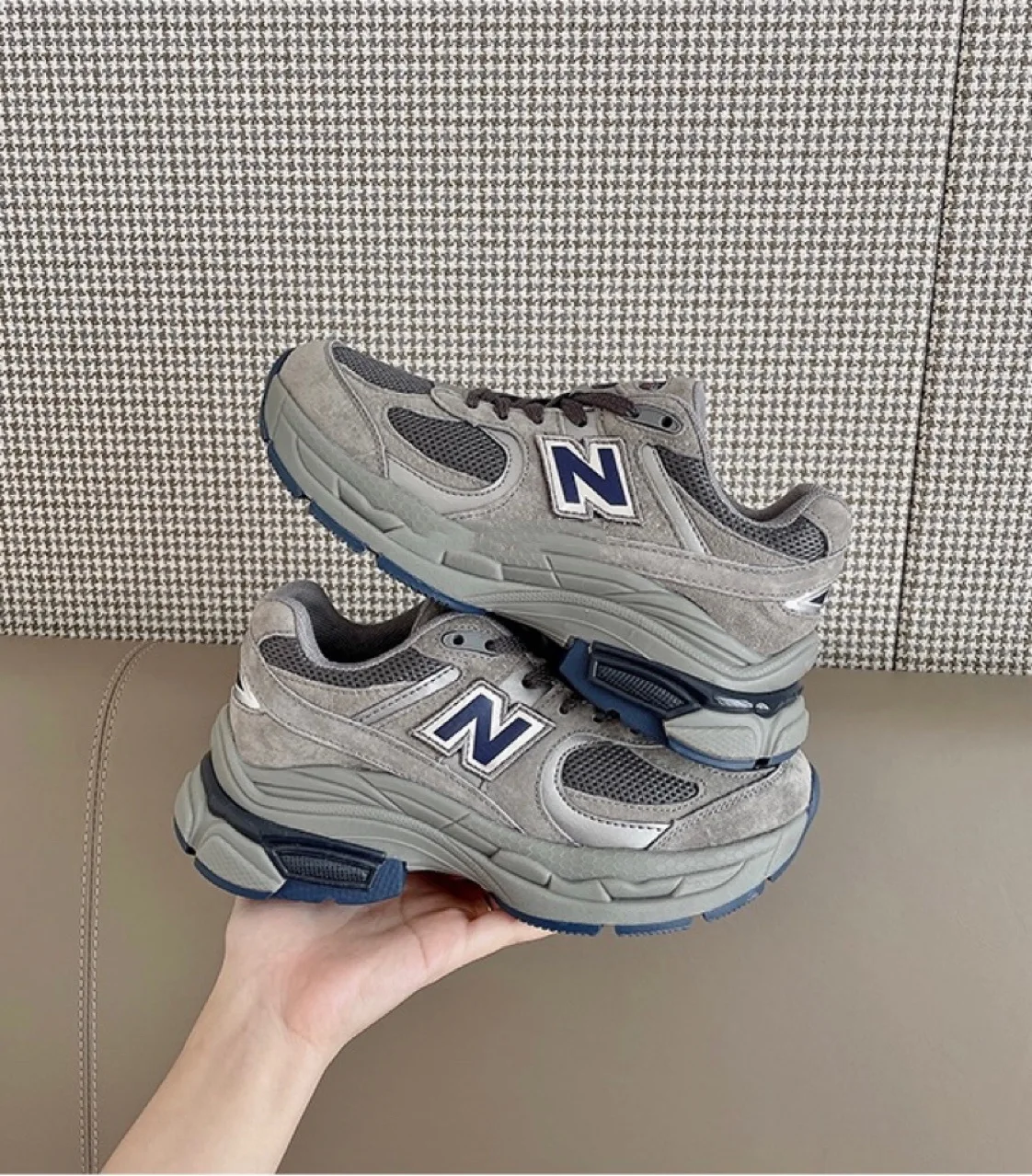 

New Genuine Leather Spring Men and Women's Retro Sneakers Running Shoes Casual Sports Dad Tide Shoes Hiking Shoes Womens Shoes