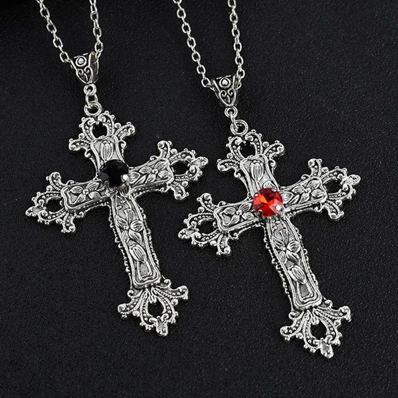 

Retro Goth Cross Neckalce Kpop Metal Crystal Cross Pendant Necklaces Women Men Sliver Cool Streetwear Choker Chains Punk Jewelry