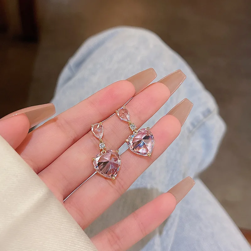 

Light luxury niche exquisite rhinestone love earrings women's S925 silver needle versatile temperament earrings