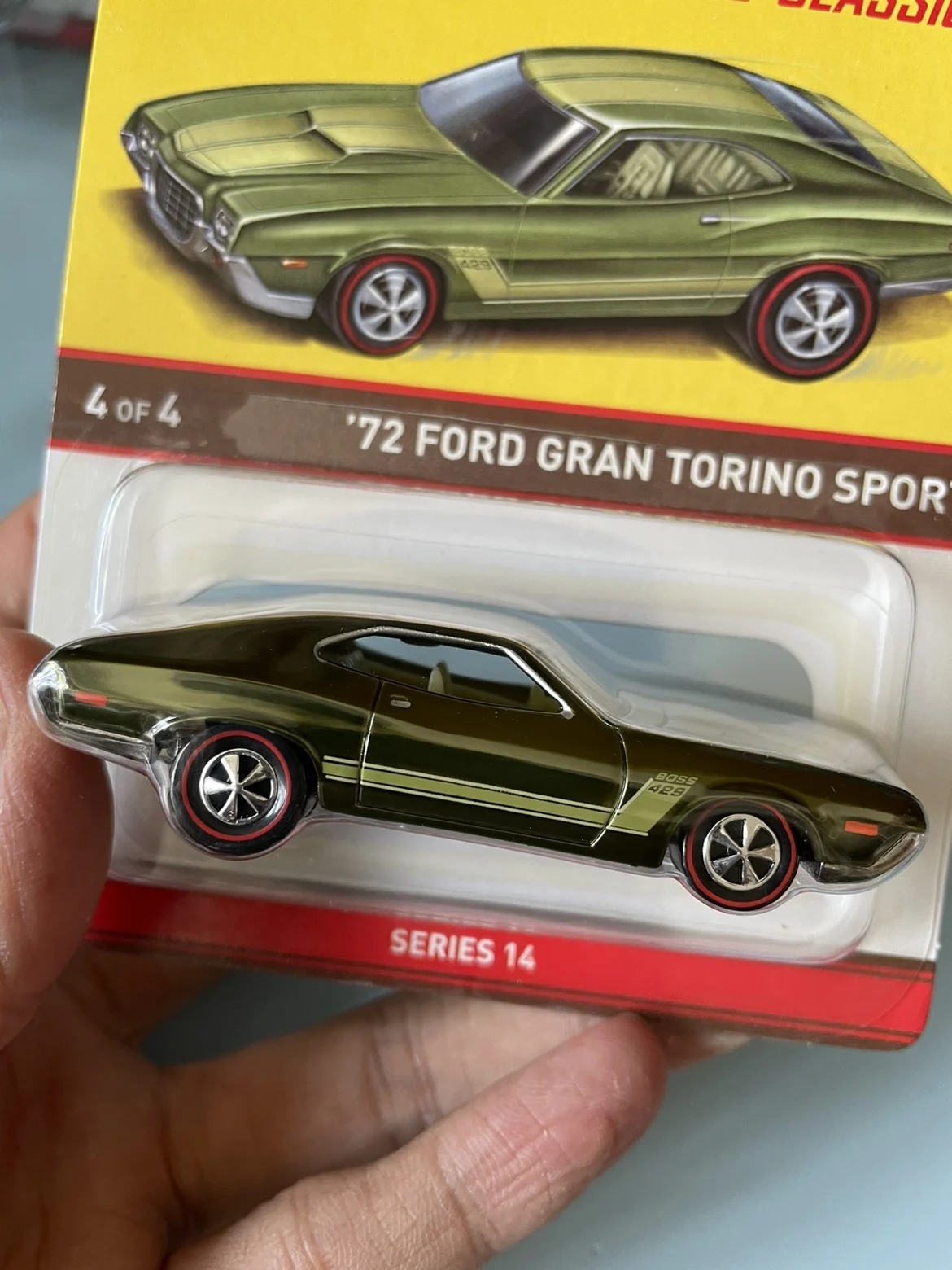 

Hot Wheels RLC Ford Torino Open cover plated 1/64 alloy simulation car model