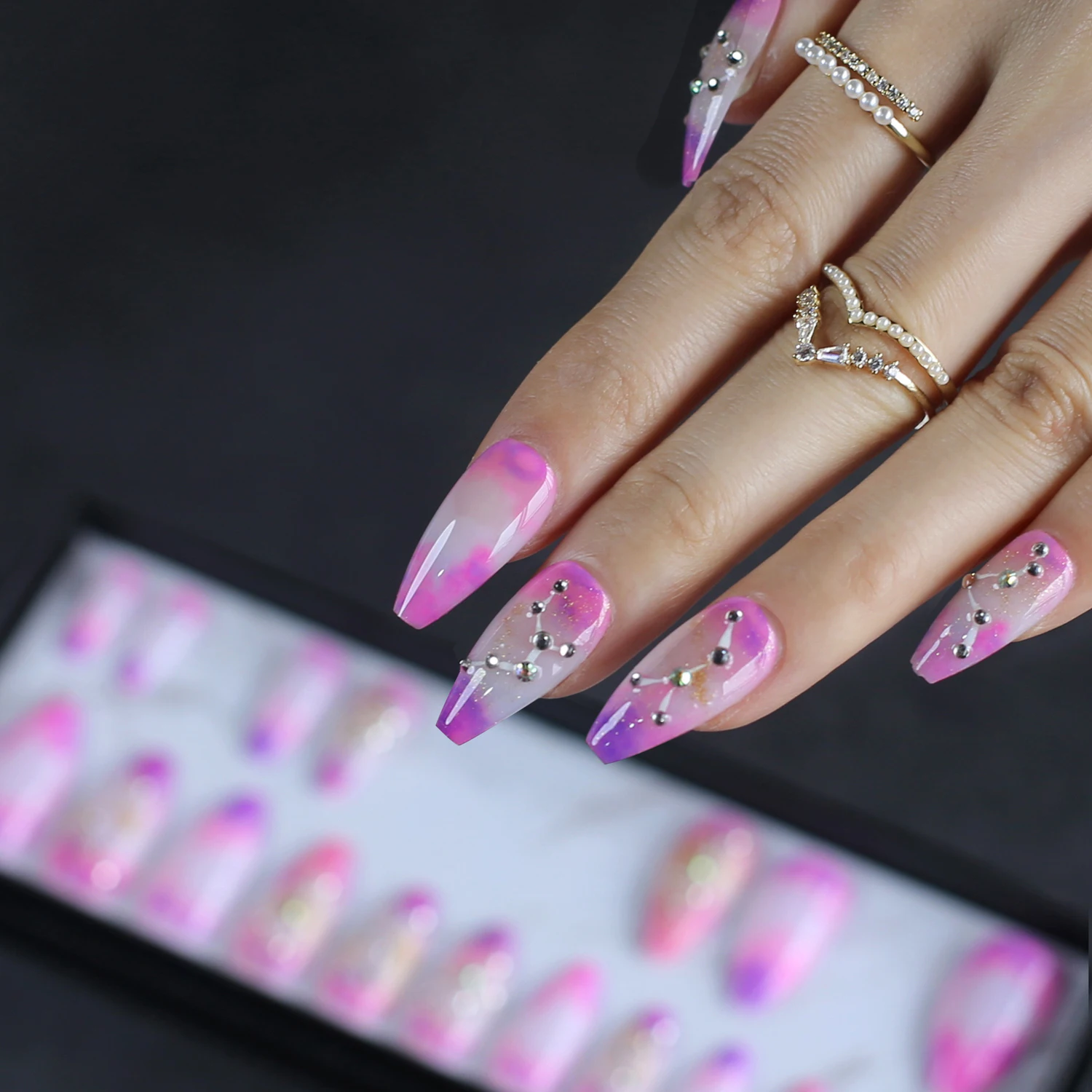 

Diamond 12 Constellation Creative Design Ballet Fake Nails Purple Red Starry Ombre Coffin Acrylic Nails handmade box packaging