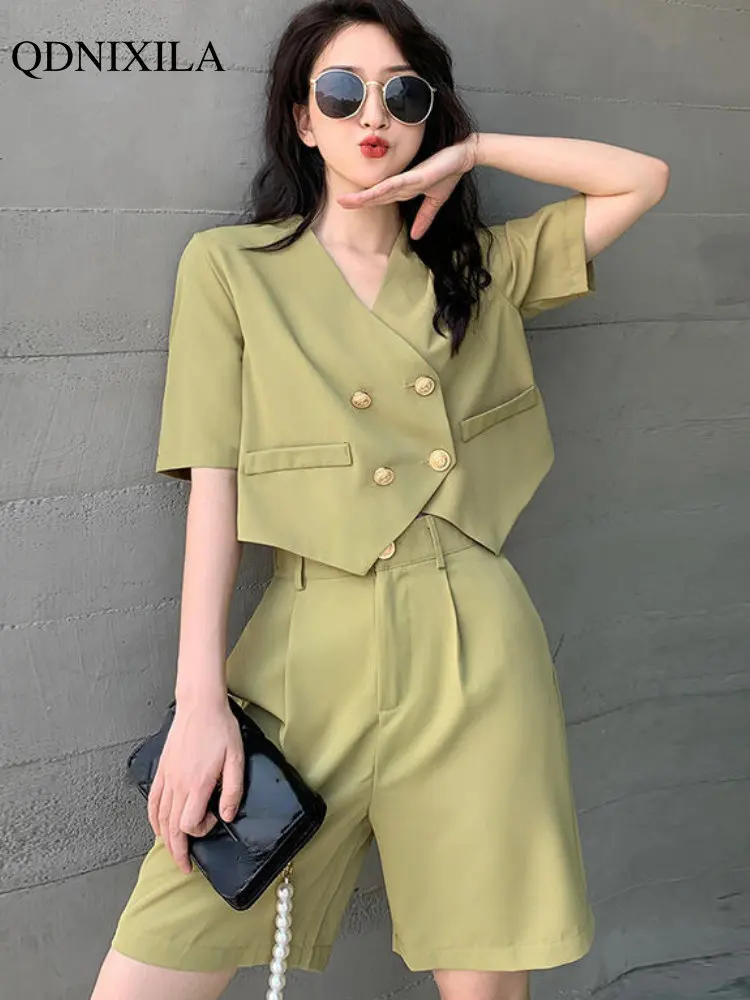 

2023 New Women's Summer Suit with Shorts Korean Casual Plus Size Two Piece Set Women Fashion Short Sleeve Jacket Wide Leg Shorts