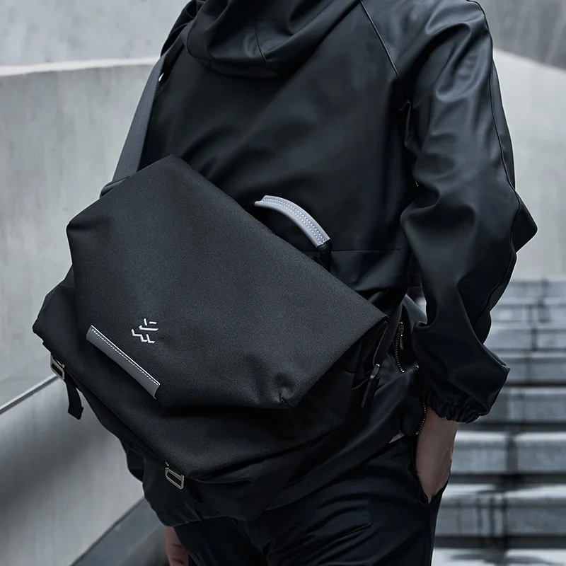 Novo estilo bolsas masculinas zip antitheft durável multicamadas personalizado bolsa de viagem crossbody ciclismo esportes negócios para adolescentes
