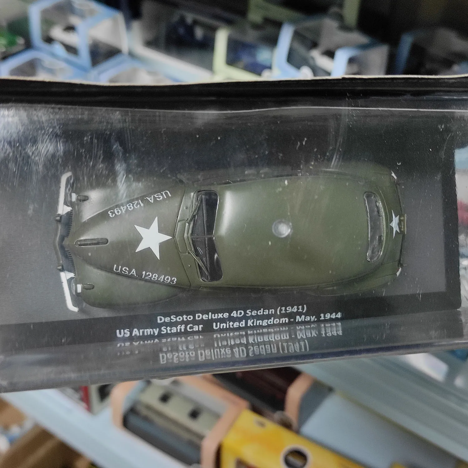 Фото Литая под давлением модель автомобиля из сплава IXO в масштабе 1:43 DeSoto Deluxe 4D Sedan 1941 г. №4
