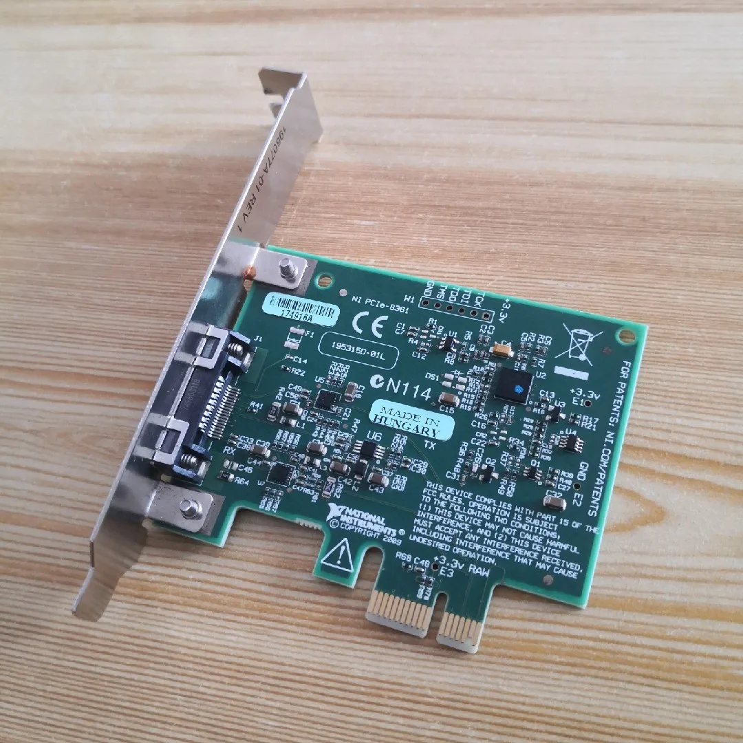 Американская оригинальная карта драйвера шасси PXI NI 779504 -01 PCIE-8361 Можно выставить
