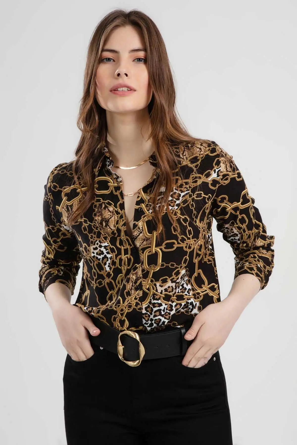 Women black chain patterned long sleeve shirt