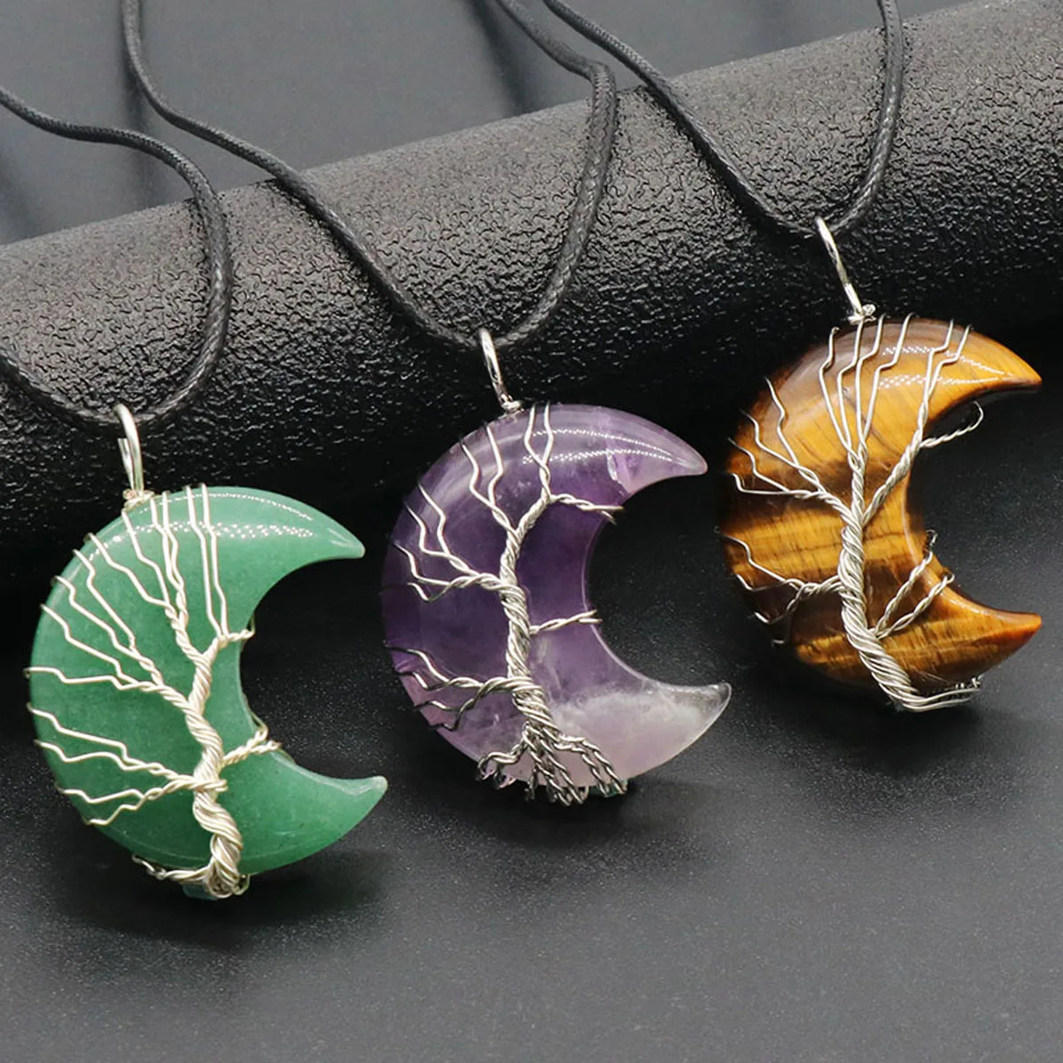 

Natural Rose Quartzs Pendant Necklace Moon Shape Winding Natural Turquoises Pendant Necklace Charms for Jewelry Gift 31x36mm