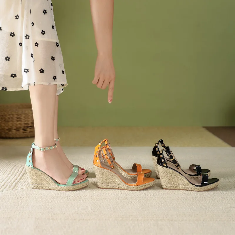 

Casual Women Sandals Fashion Sexy Shallow Patent Leather Wedges Heel Buckle Strap Cover Heel One Character Strip Wedding Women's